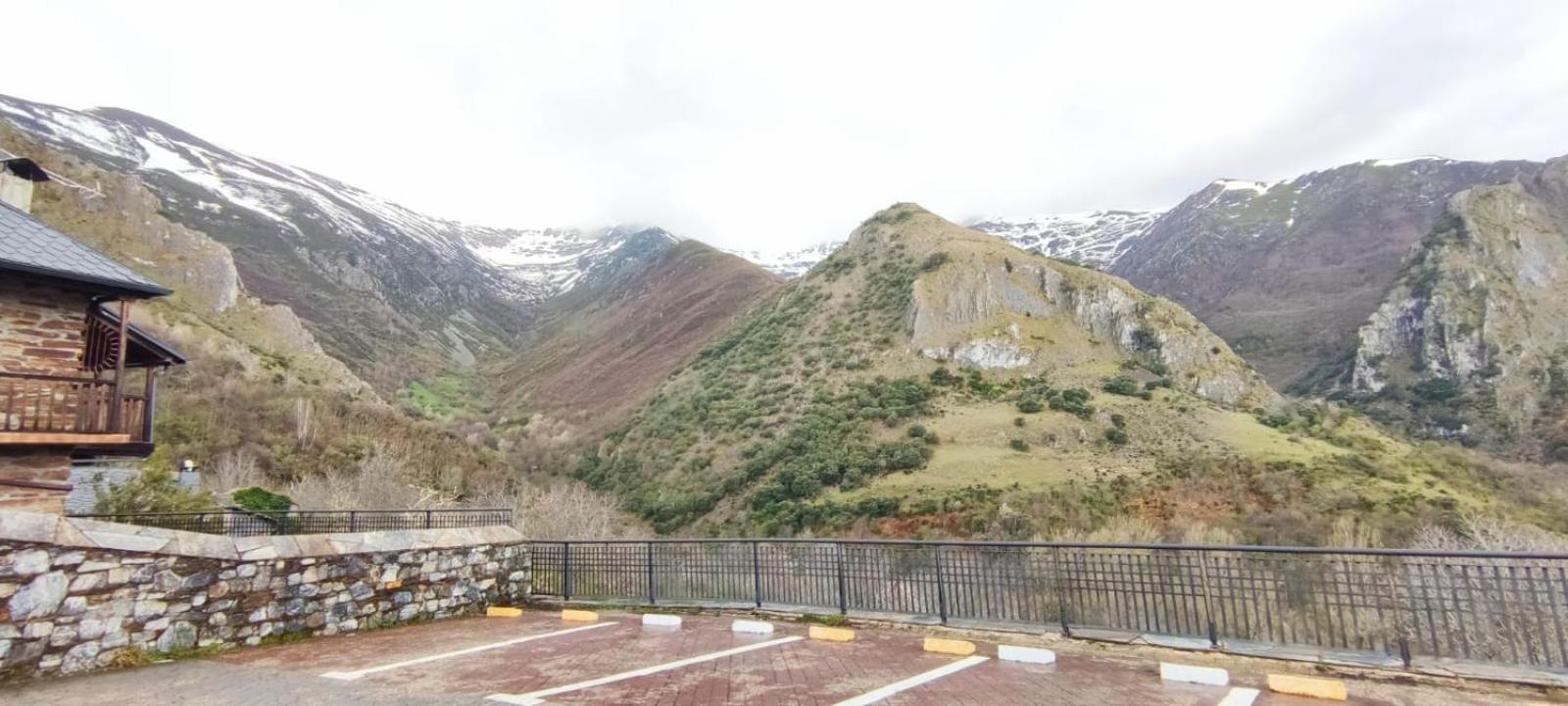 El Mirador Del Rosal Apartment Ponferrada Ngoại thất bức ảnh